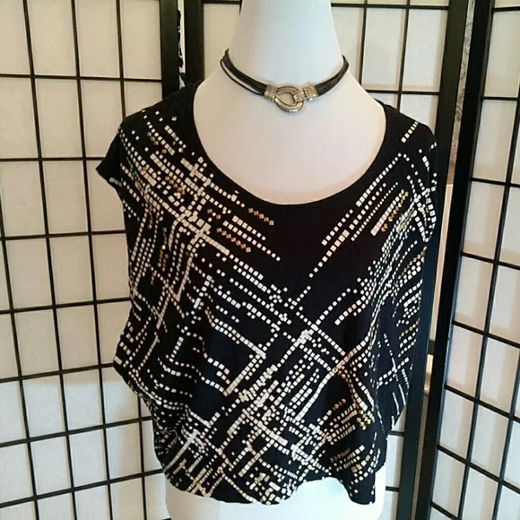 Rock & Republic black and white poncho style top - Picture 1 of 6